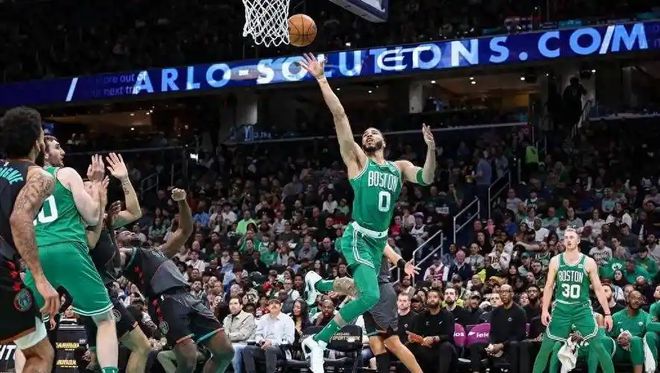 开云体育-塔图姆官方宣布出色发挥新规，热火引发争议！