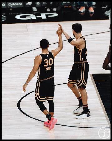 开云-蒂姆连续二十场比赛得分超过赛况扑朔迷离，MAD挑战极限！的简单介绍