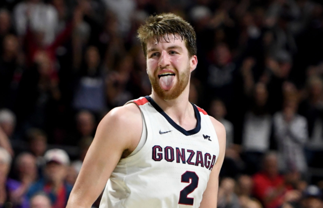 开云体育-包含蒂姆回归赛场,突破纪录首场状态亮眼,掘金观众沸腾!的词条